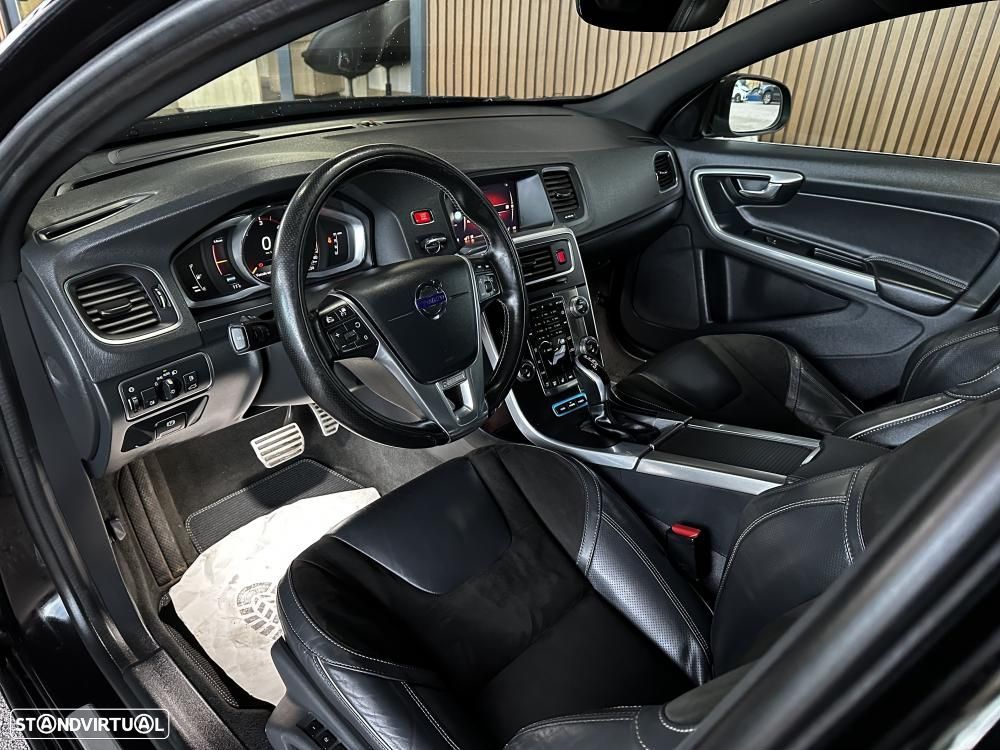 Volvo V60 2.4 D6 R-Design AWD Phev - 21