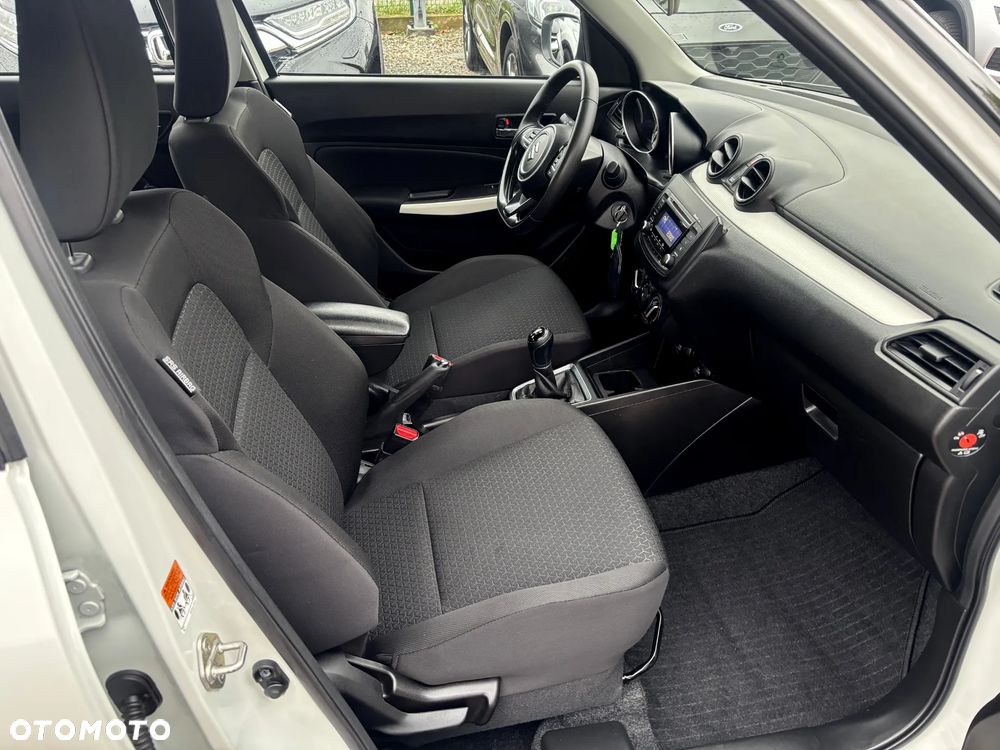 Suzuki Swift - 15