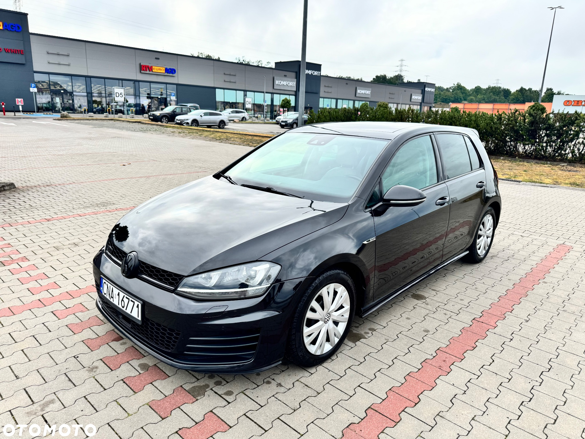 Volkswagen Golf - 3