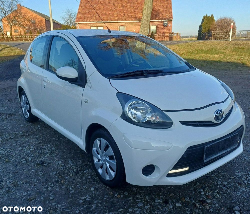 Toyota Aygo - 1