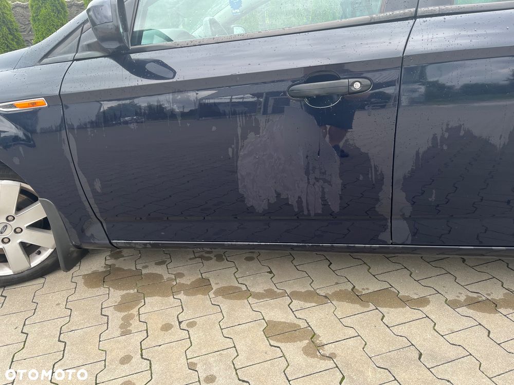 Ford Mondeo 1.8 TDCi Ambiente - 11