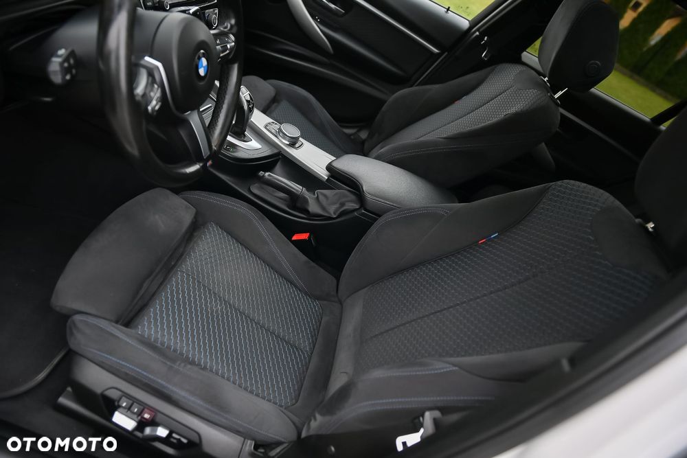 BMW Seria 3 320d xDrive Edition M Sport Shadow - 21