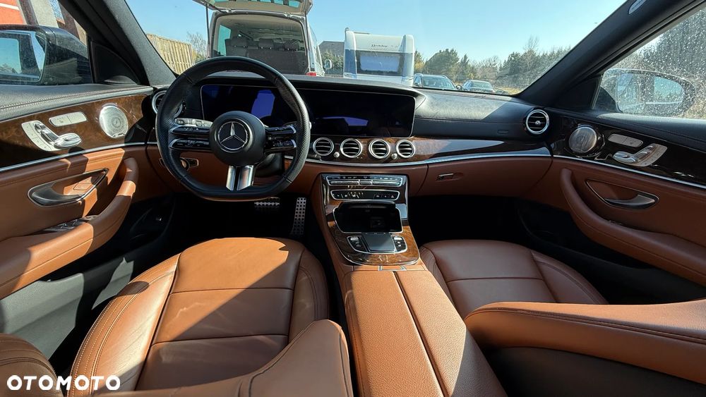 Mercedes-Benz Klasa E 300 de 4Matic 9G-TRONIC AMG Line - 14