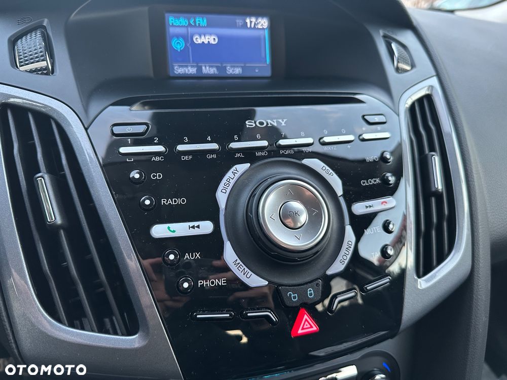 Ford Focus 1.6 EcoBoost Gold X (Trend) - 19