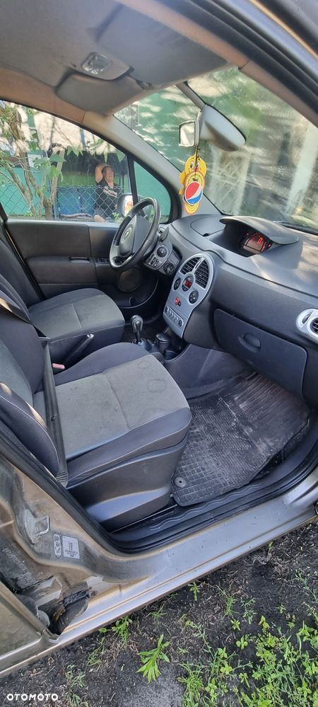 Renault Modus - 10