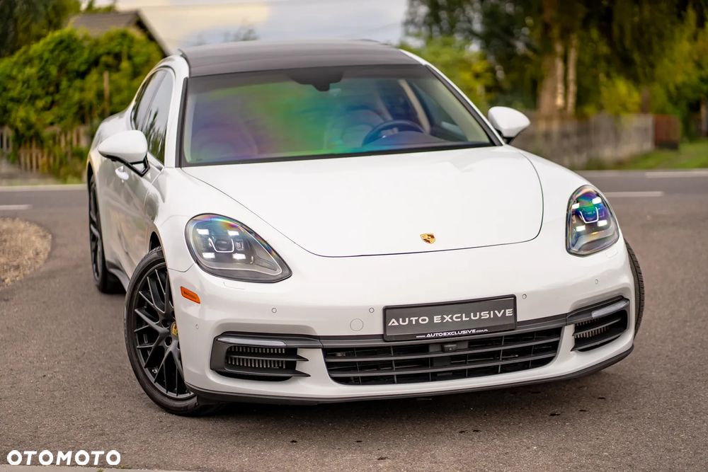 Porsche Panamera 4S - 29