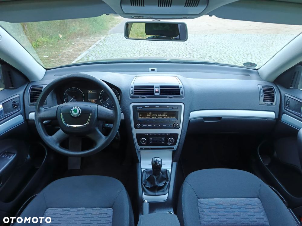 Skoda Octavia 1.4 TSI IMPULS EDITION - 8
