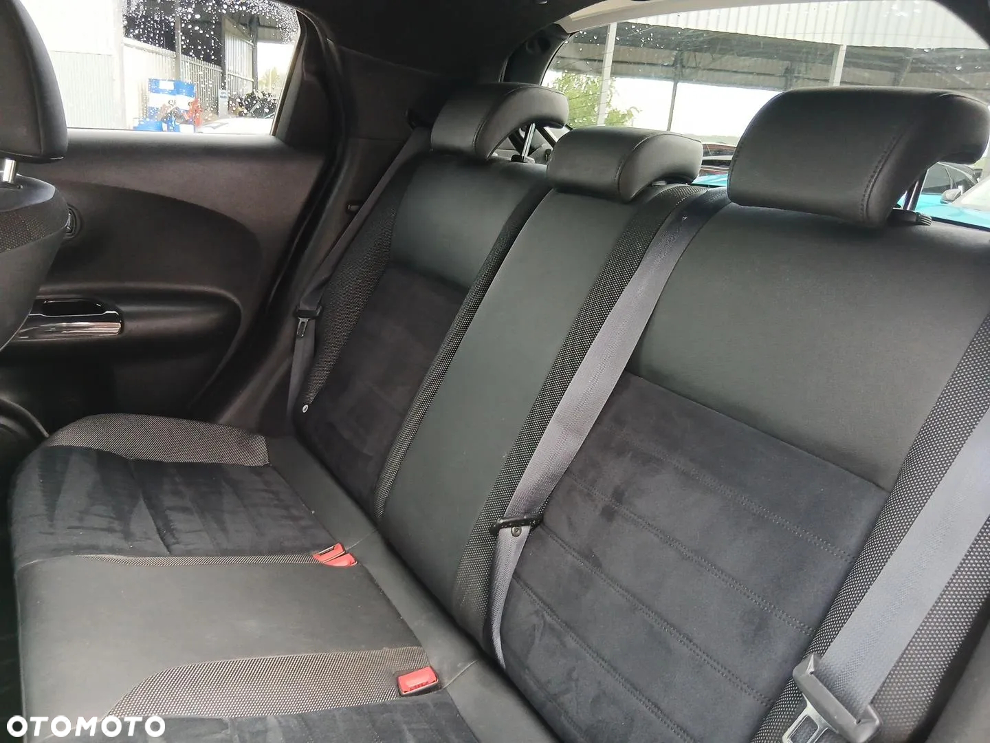 Nissan Juke 1.2 DIG-T N-Connecta EU6 - 17
