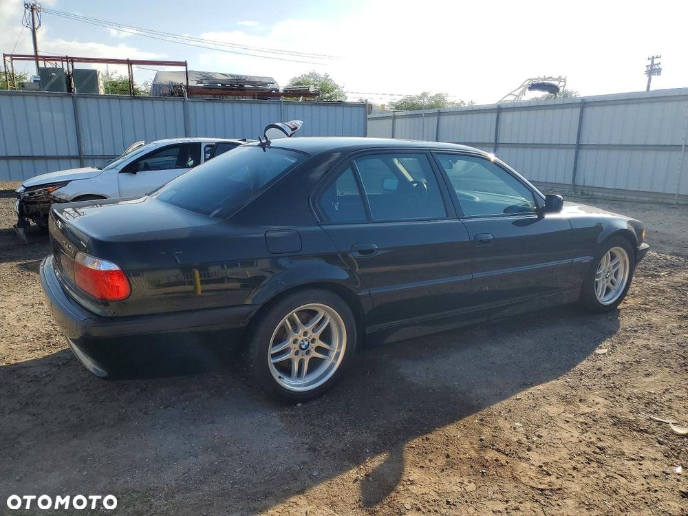 BMW Seria 7 740i - 4