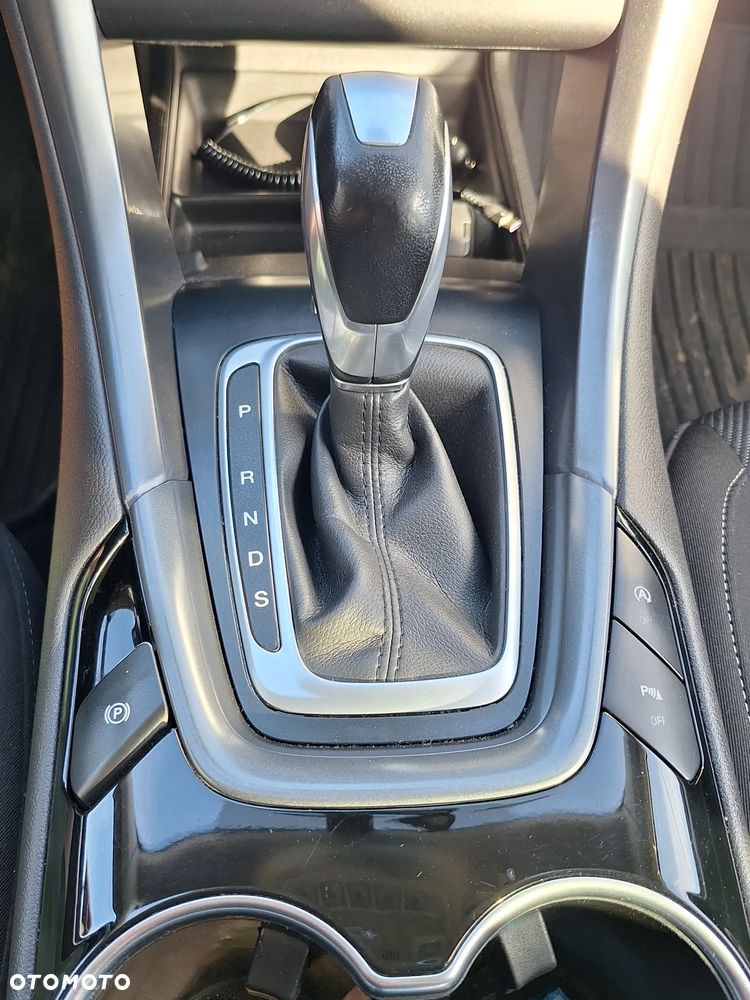 Ford Mondeo 2.0 TDCi Titanium PowerShift - 16