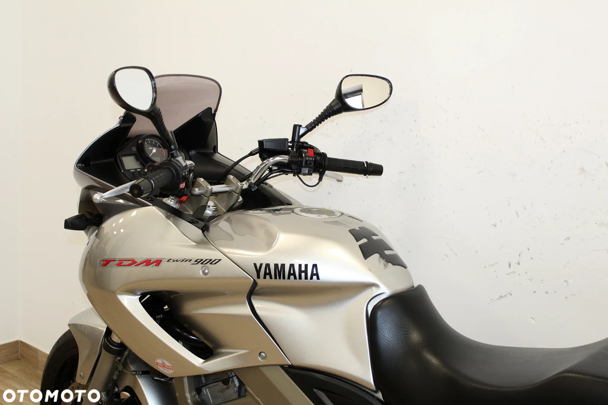 Yamaha TDM - 16