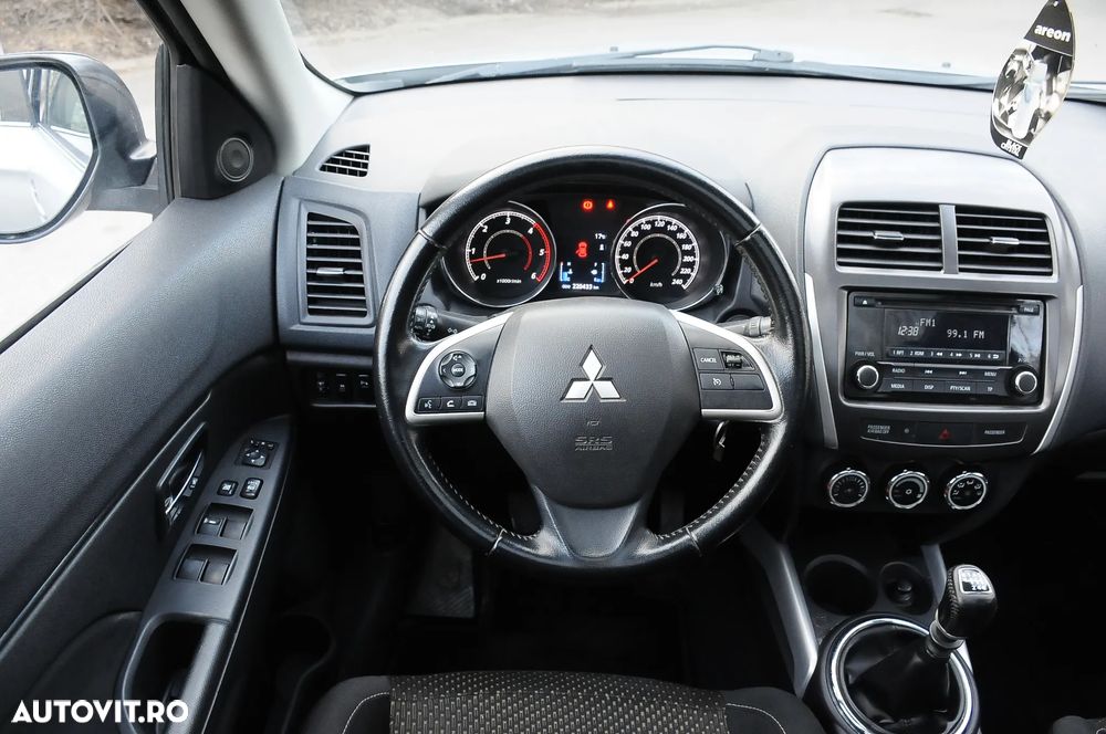 Mitsubishi ASX 1.8 DI-D 2WD Inform - 11