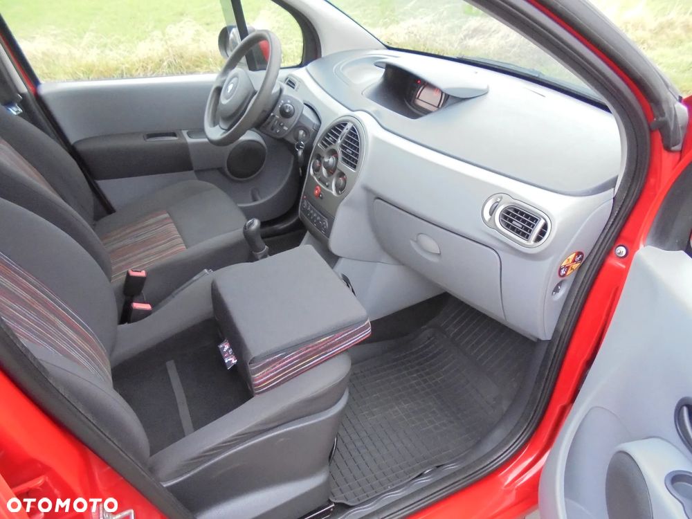 Renault Modus 1.2 16V Avantage - 11