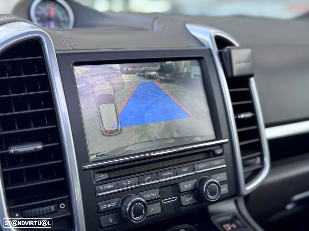 Porsche Cayenne - 17