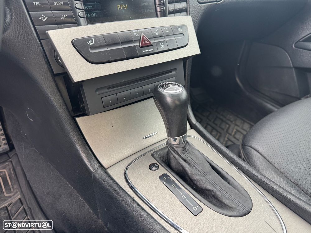 Mercedes-Benz E 220 CDI Auto Avantgarde - 16