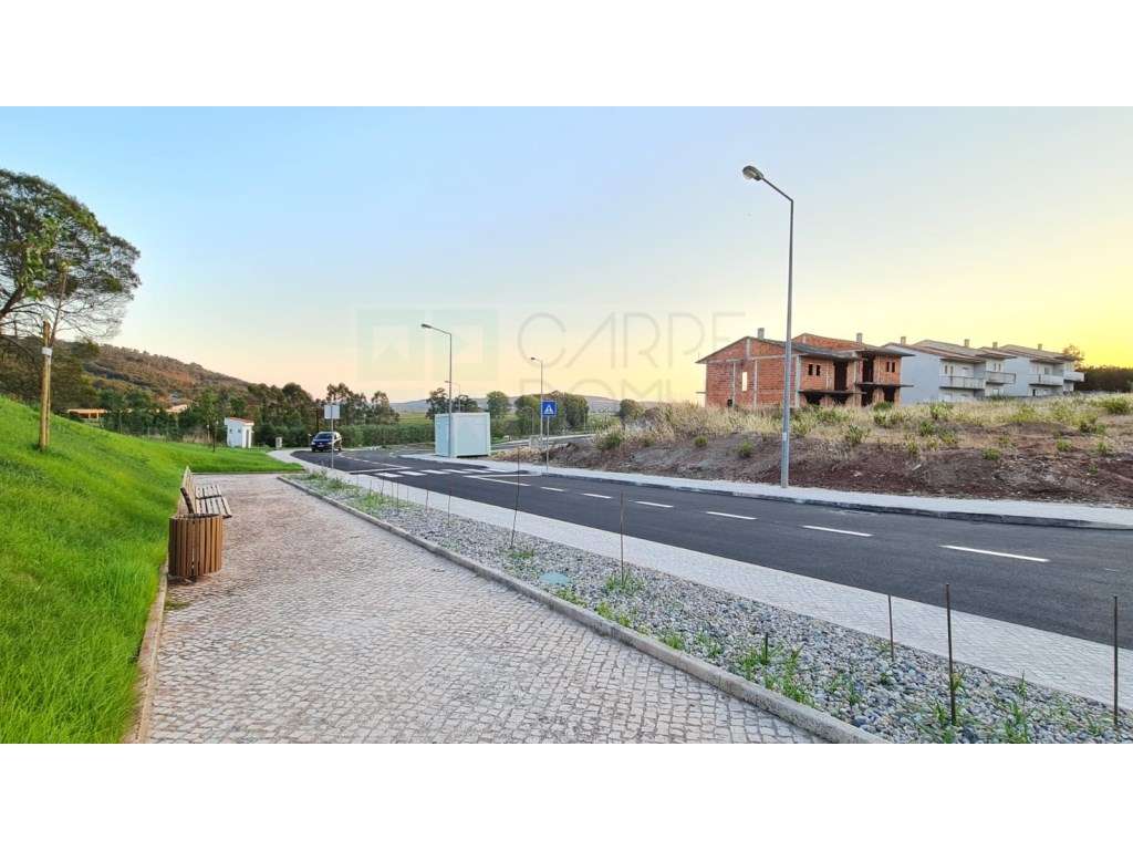 Lotes de terreno para construção de moradias T4, em Valado dos Frad... - Grande imagem: 2/60