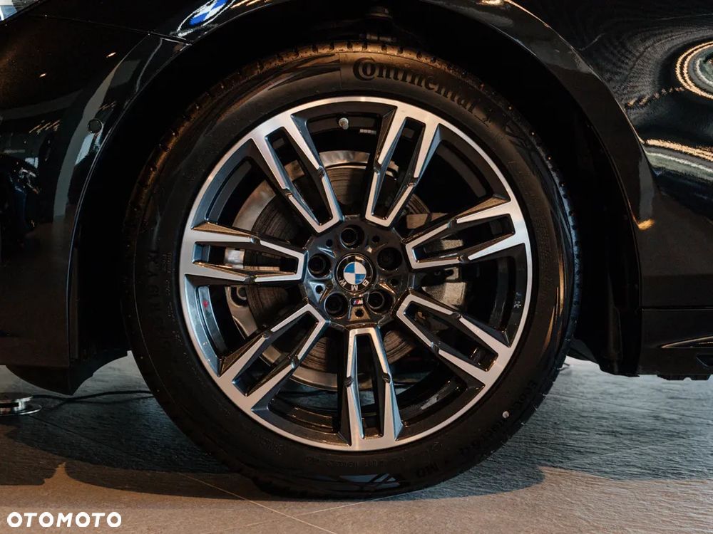 BMW Seria 5 520i - 4