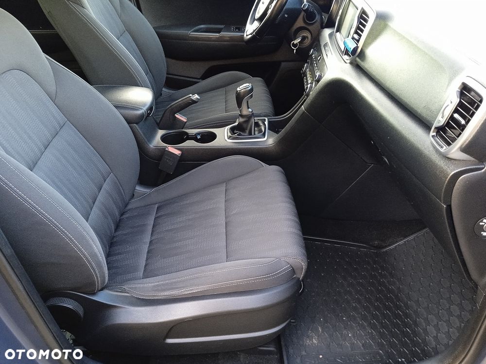 Kia Sportage 1.6 GDI Black Edition 2WD - 18