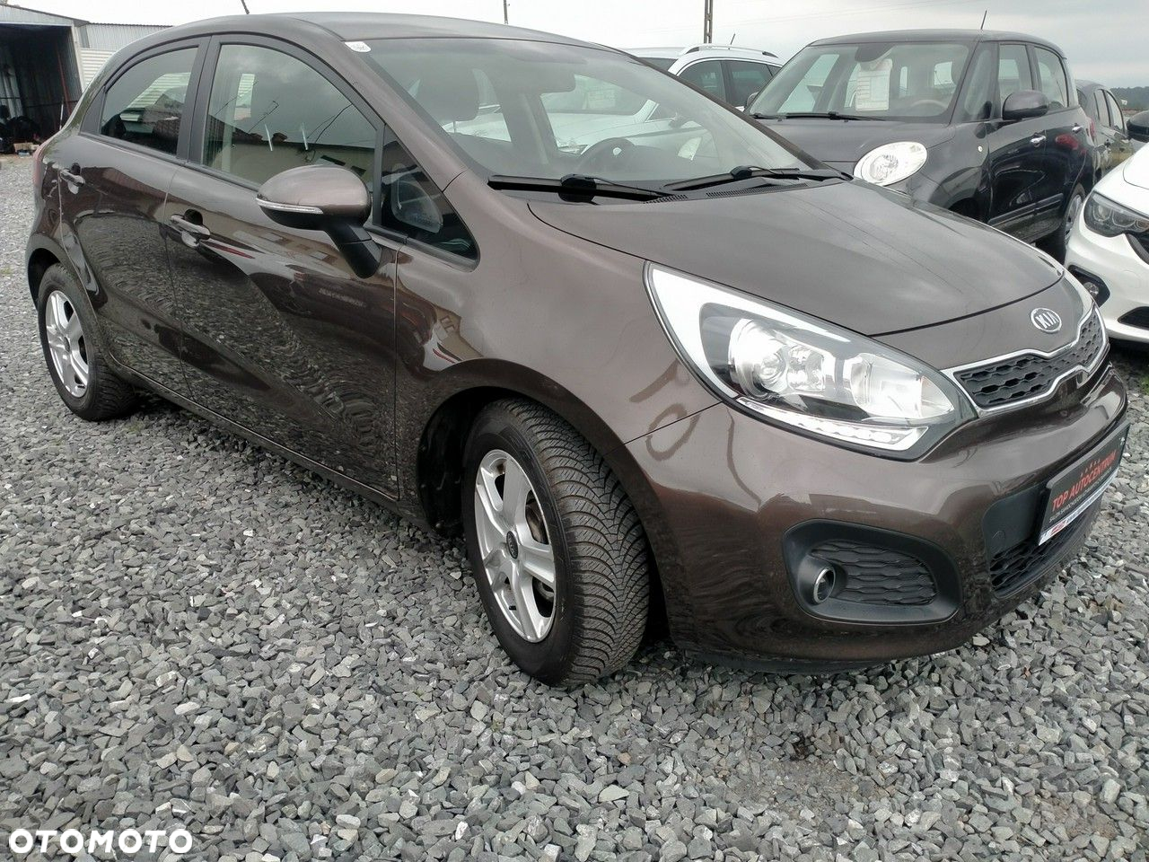 Kia Rio - 7