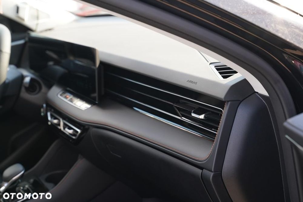 MG HS 1.5 T-GDI Exclusive DCT - 21