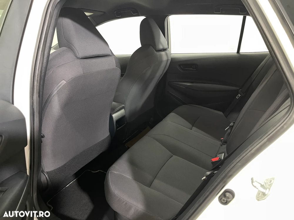Toyota Corolla 1.8 HSD Eco - 12