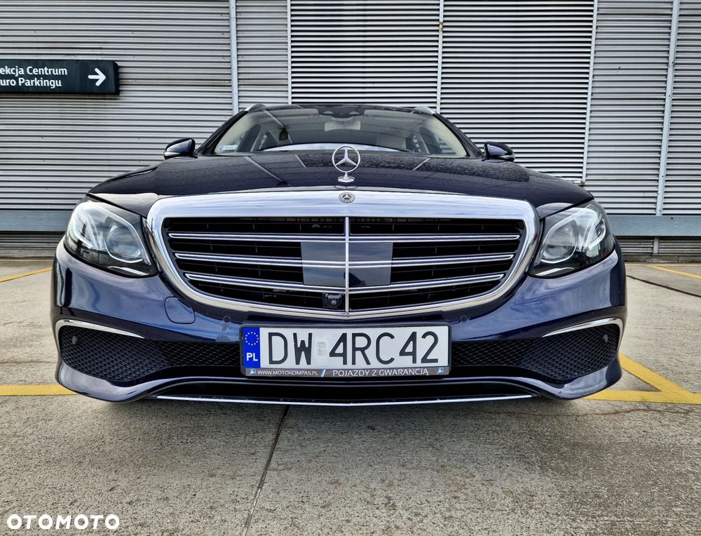 Mercedes-Benz Klasa E 450 4Matic 9G-TRONIC Exclusive - 12