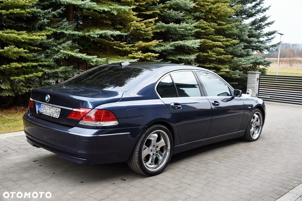 BMW Seria 7 740i - 2