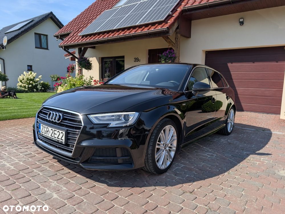 Audi A3 Sportback - 1
