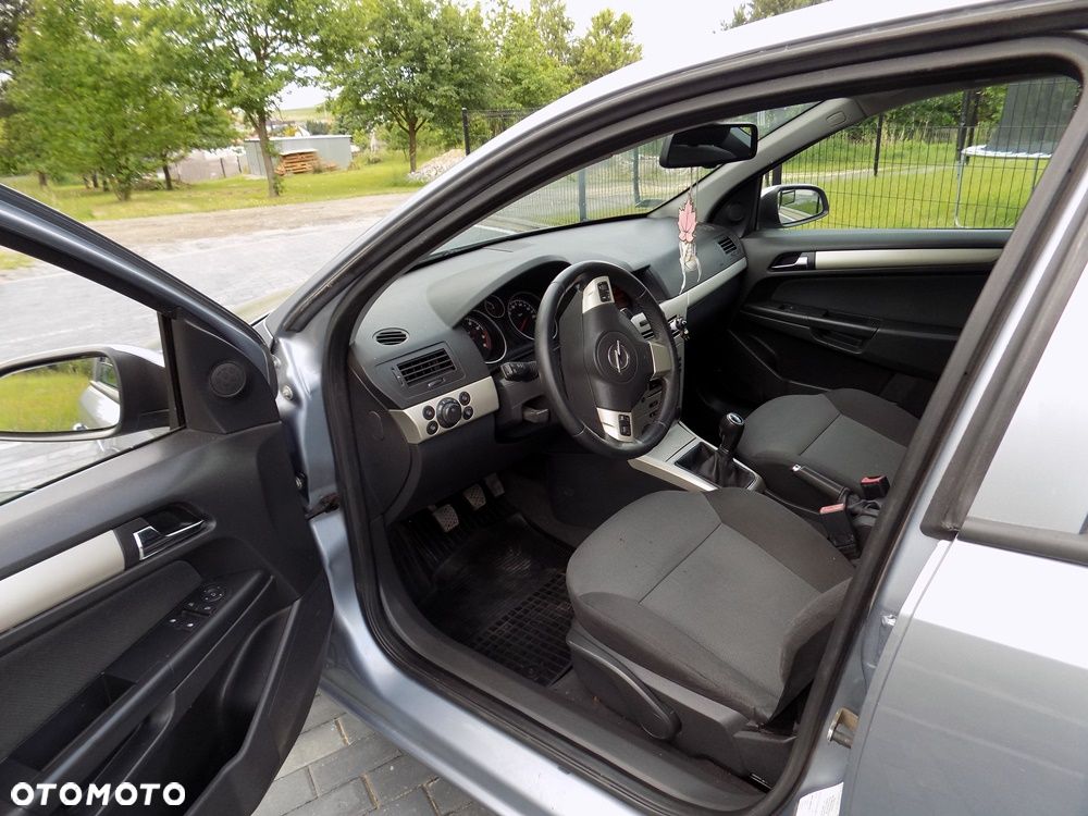 Opel Astra 1.6 Edition - 26