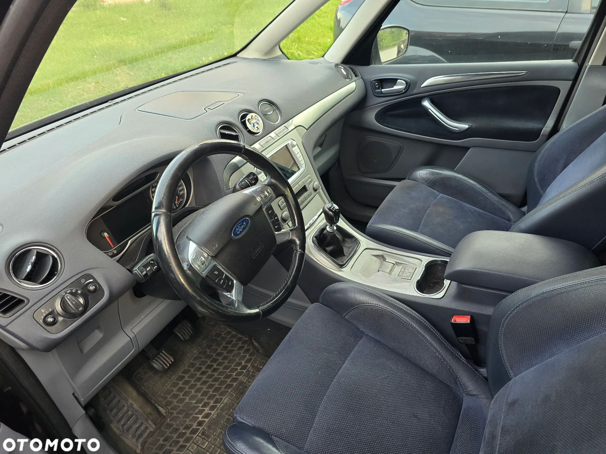 Ford Galaxy - 11