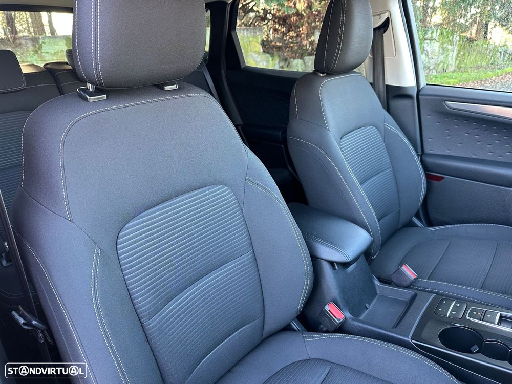 Ford Kuga 2.5 PHEV Titanium - 28