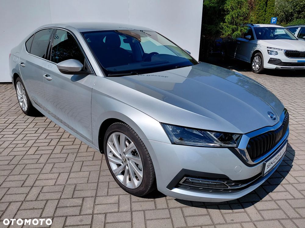 Skoda Octavia 2.0 TSI 4x4 Style DSG - 8