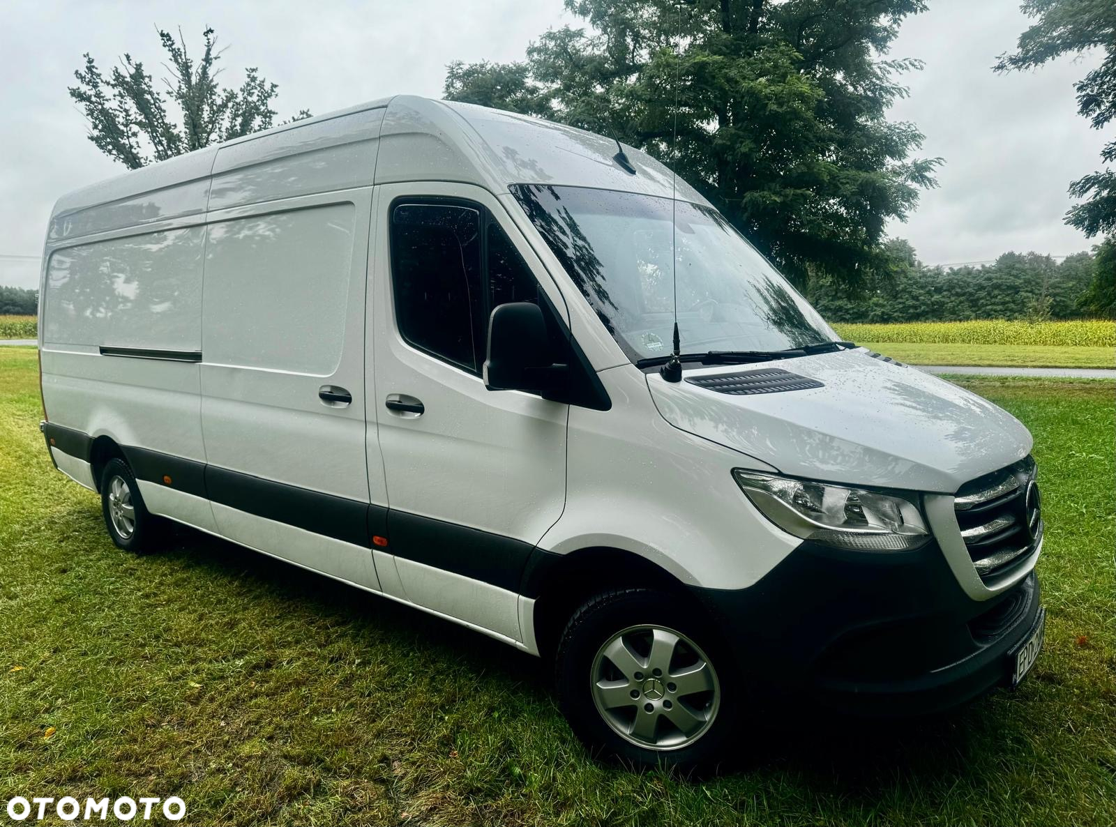 Mercedes-Benz Sprinter - 2