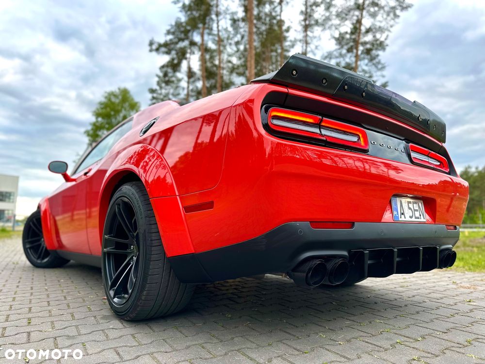 Dodge Challenger 6.4 Scat Pack - 19