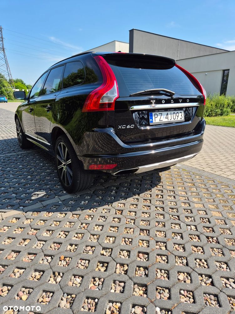 Volvo XC 60 T5 Drive-E Momentum - 11