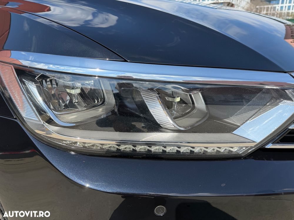 Volkswagen Passat 2.0 TDI DSG Comfortline - 21