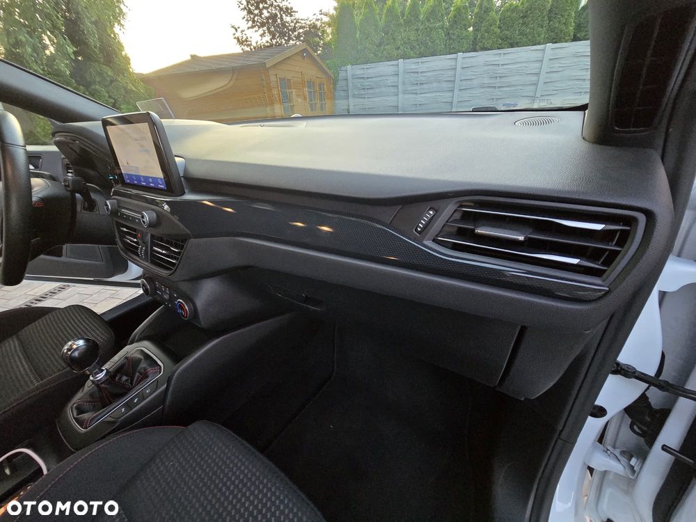 Ford Focus - 38