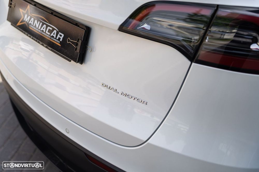 Tesla Model Y Long Range Dual Motor AWD - 35