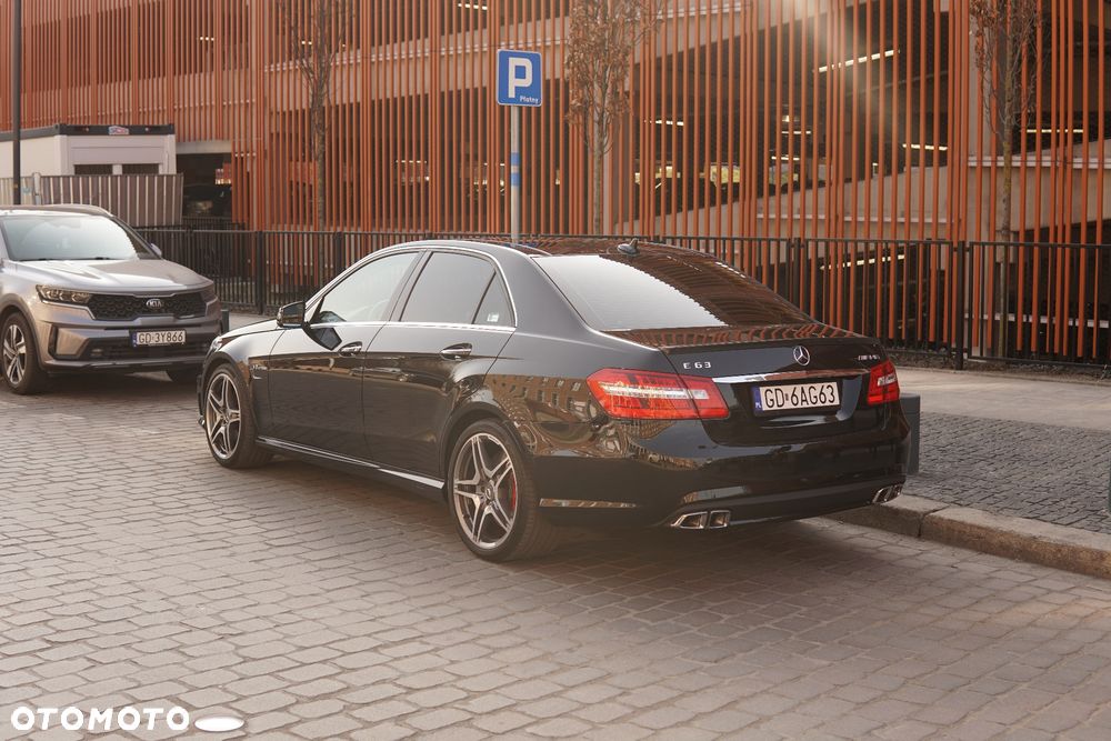 Mercedes-Benz Klasa E 63 AMG - 5