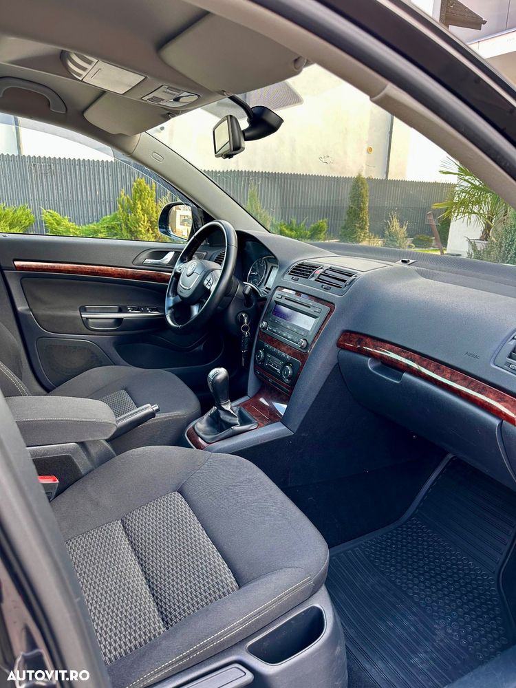 Skoda Octavia 2.0 TDI DPF Ambition - 13