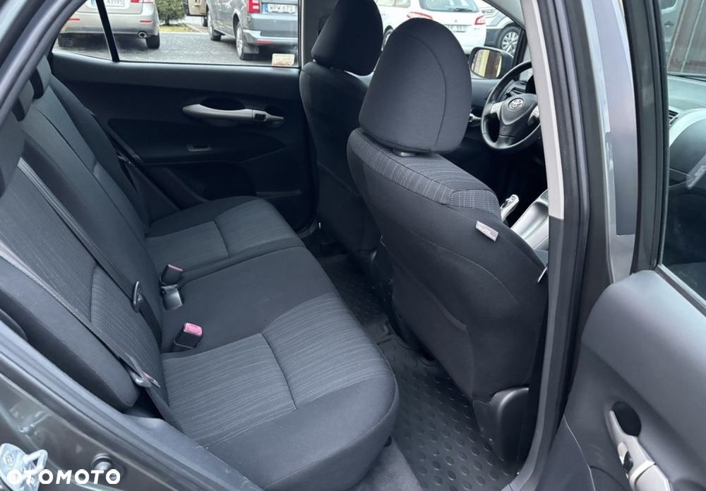 Toyota Auris 1.6 VVT-i Sol - 11