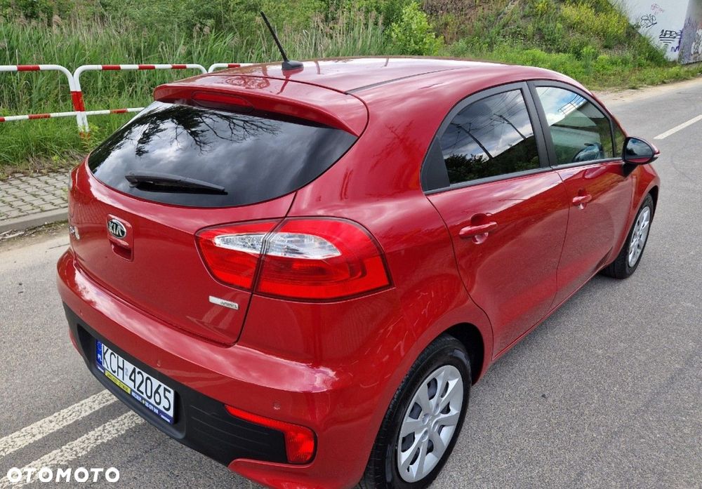 Kia Rio 1.4 Dream Team Edition - 8