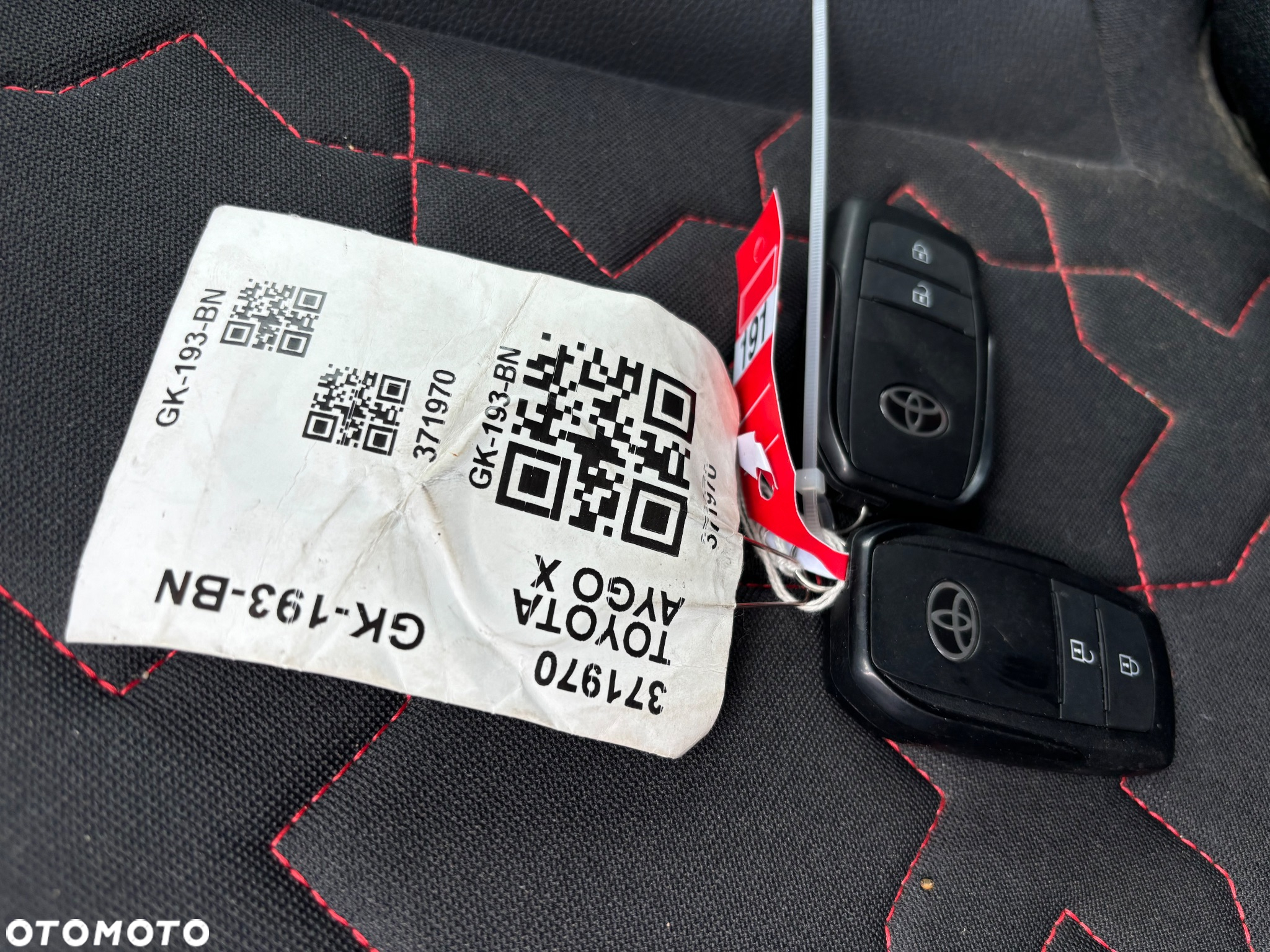 Toyota Aygo X 1.0 VVT-i Executive CVT - 32
