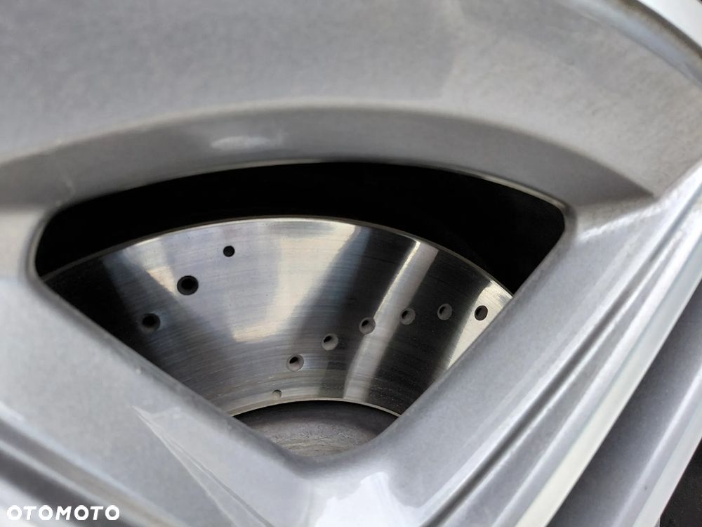 Mercedes-Benz GLE 300 d 4Matic 9G-TRONIC AMG Line - 33