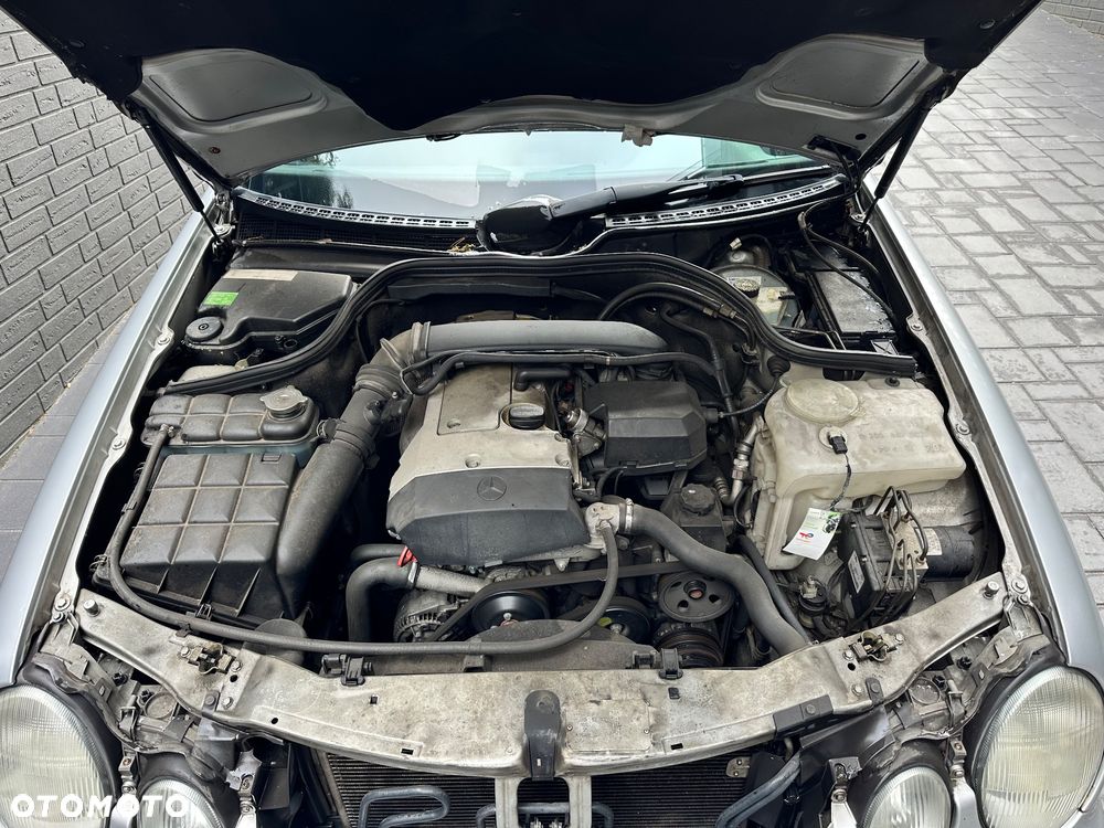 Mercedes-Benz CLK - 18