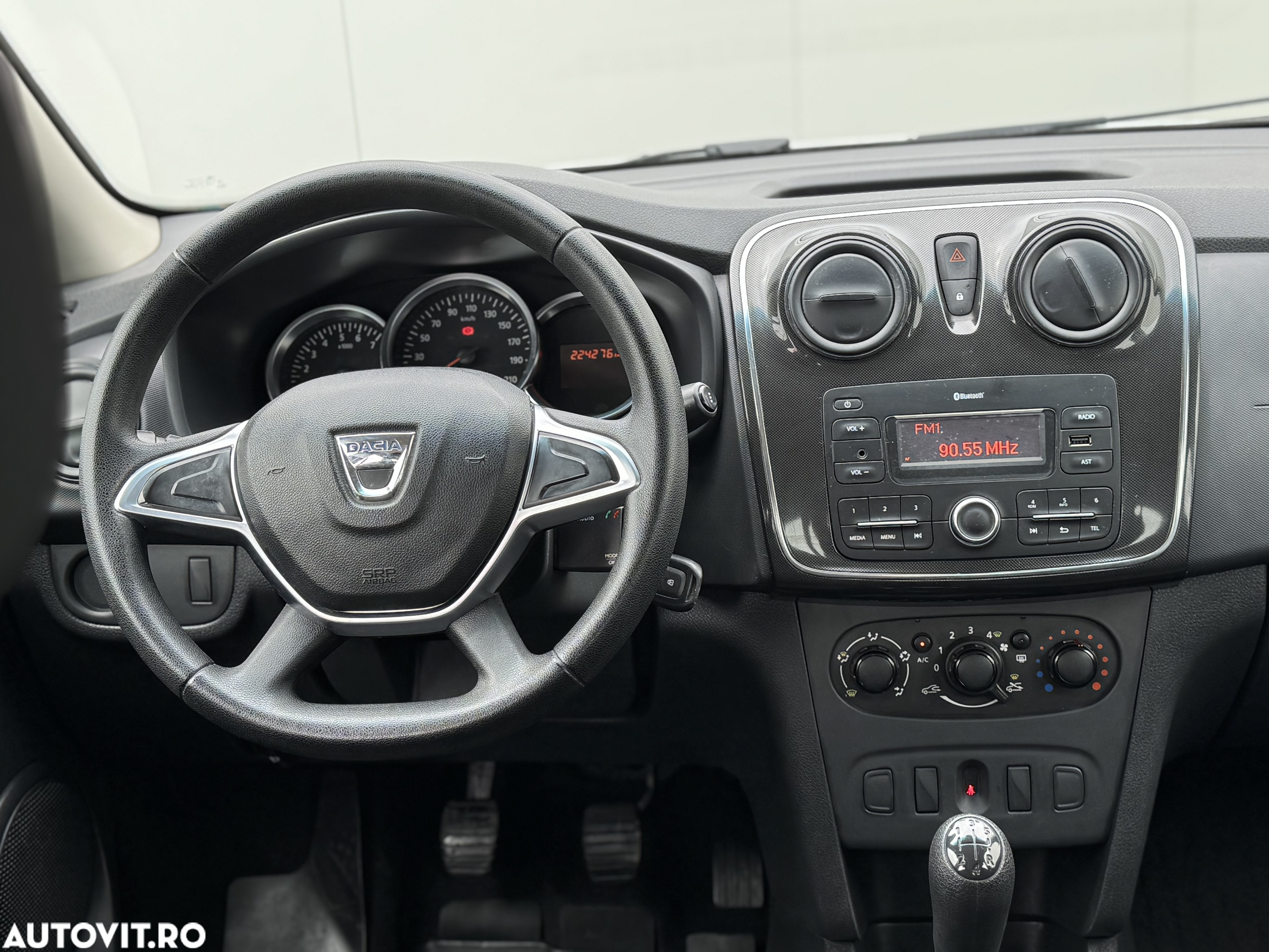 Dacia Logan 1.0 SCe Laureate - 6
