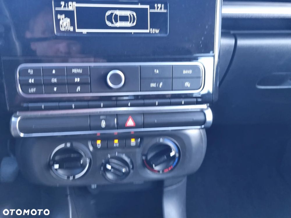 Citroën C3 Pure Tech 82 SHINE - 30