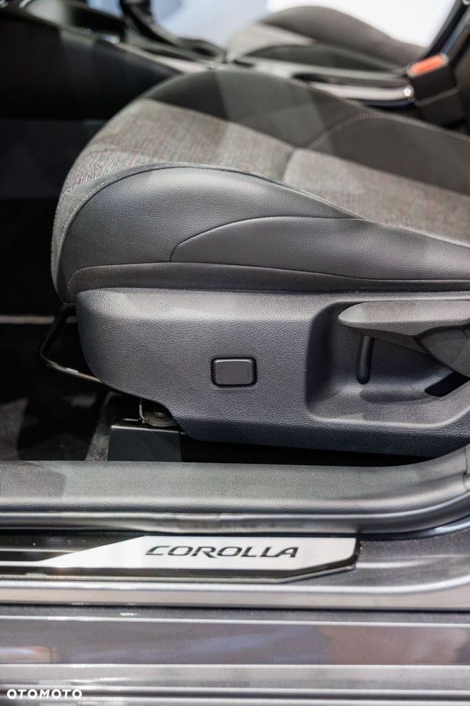 Toyota Corolla 1.8 Hybrid Style - 27