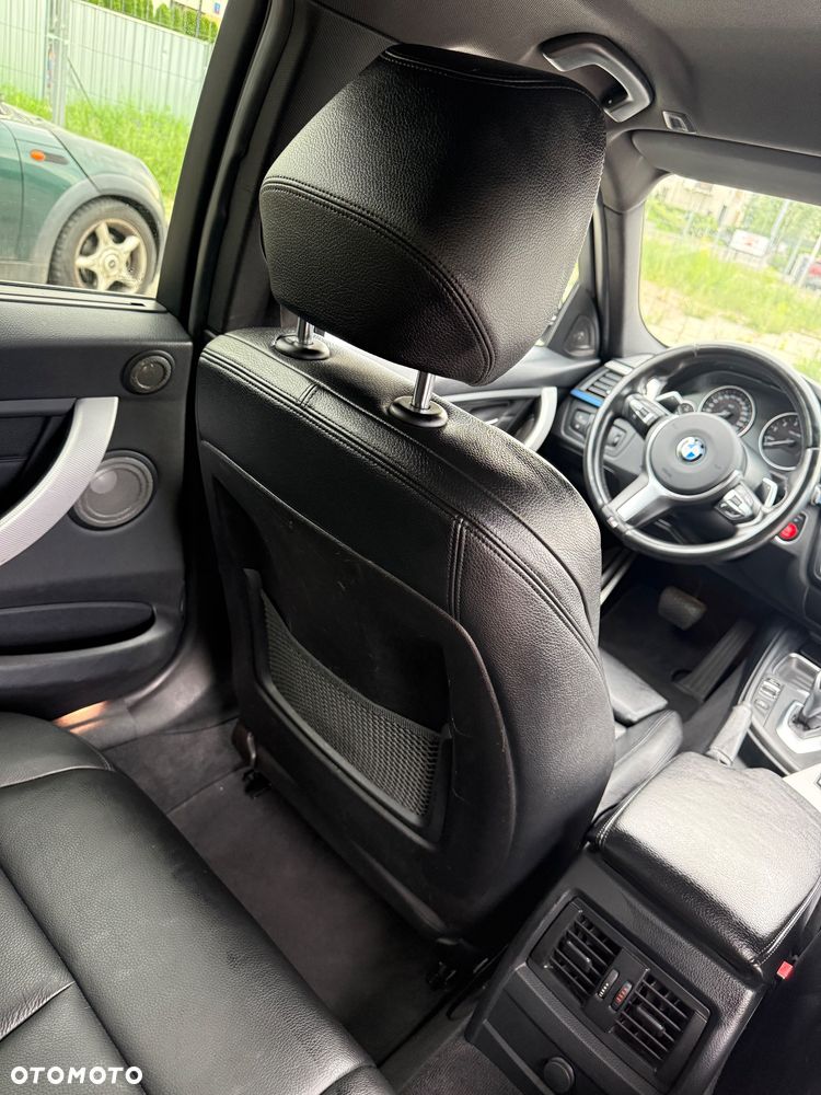 BMW Seria 3 328i xDrive - 34