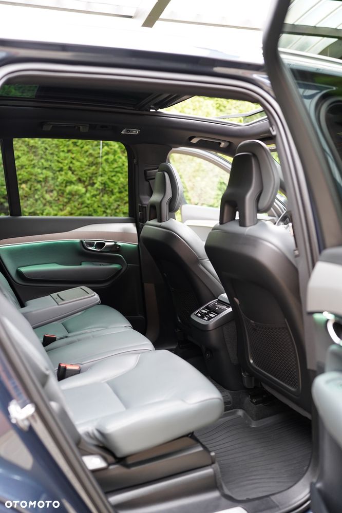 Volvo XC 90 - 16